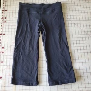 Lululemon Size 8 Women's Capris